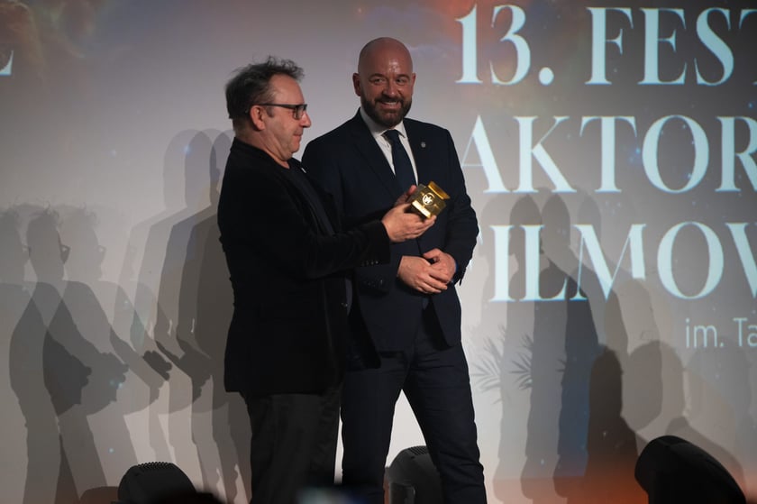 17. Festiwal Reżyserii Filmowej im. Sylwestra Chęcińskiego i 13. Festiwal Aktorstwa Filmowego im. Tadeusza Szymkowa trwały we Wrocławiu od 6 do 11 kwietnia. Na zdjęciu Zbigniew Zamachowski i Jacek Sutryk&nbsp;